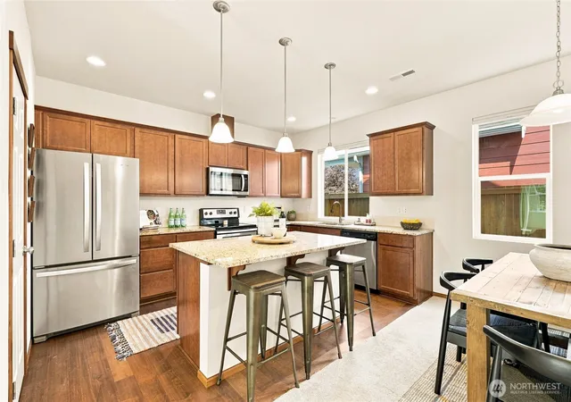 Photo 4 of Single family home for sale at 4843 Shelby Pl, Mount Vernon, WA 98274 | MLS# NWM2525606 | Listing updated on 2026-09-25