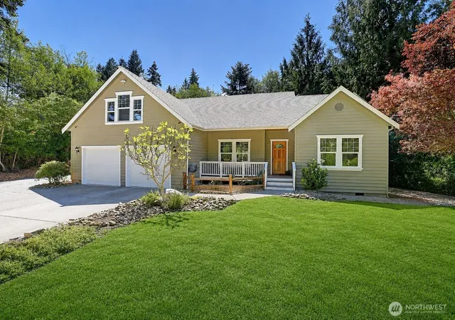 Photo 3 of Single family home for sale at 308 Ridgelawn Pl, Camano Island, WA 98282 | MLS# NWM2525632 | Listing updated on 2026-09-25