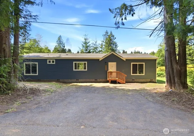 Photo 2 of Manufactured home for sale at 29377 Scenic Dr Ne, Poulsbo, WA 98370 | MLS# NWM2525638 | Listing updated on 2026-10-01