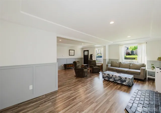 Photo 3 of Single family home for sale at 918 Ellinor Ave, Shelton, WA 98584 | MLS# NWM2525643 | Listing updated on 2026-09-21