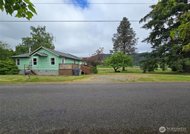 Photo 2 of Sale Pending at 29 Sickman Frd Rd, Oakville, WA 98568 | MLS# NWM2525656 | Listing updated on 2026-05-29