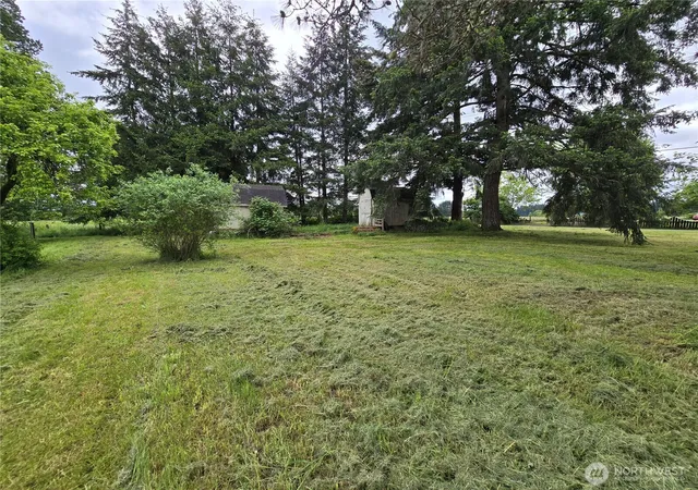 Photo 3 of Sale Pending at 29 Sickman Frd Rd, Oakville, WA 98568 | MLS# NWM2525656 | Listing updated on 2026-05-29