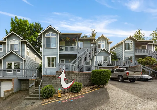 Photo 3 of Condo for sale at 2210 Grade Rd #4, Lake Stevens, WA 98258 | MLS# NWM2525706 | Listing updated on 2026-09-21