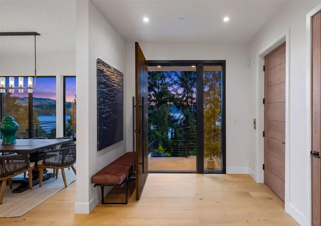 Photo 3 of Mansion for sale at 9818 Se 42nd Place, Mercer Island, WA 98040 | MLS# NWM2525750 | Listing updated on 2026-10-20