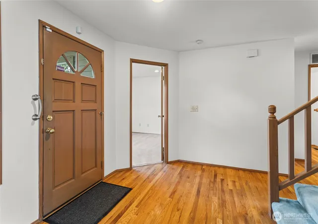 Photo 3 of Single family home for sale at 11719 Se 315th Street, Auburn, WA 98092 | MLS# NWM2525770 | Listing updated on 2026-10-01