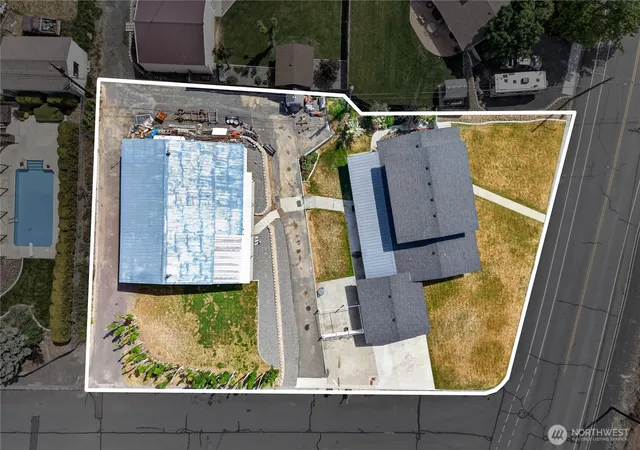 Photo 4 of Single family home for sale at 921 NW 1st Avenue, Ephrata, WA 98823 | MLS# NWM2525837 | Listing updated on 2026-10-02