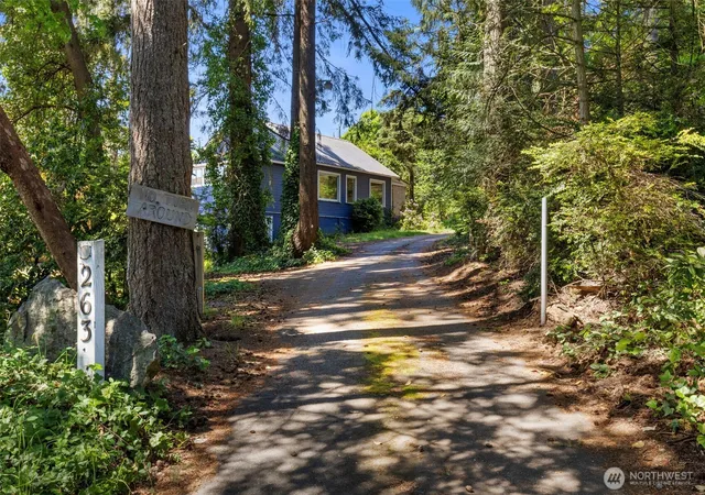 Photo 4 of Single family home for sale at 26304 Bannister St NE, Kingston, WA 98346 | MLS# NWM2525925 | Listing updated on 2026-09-25
