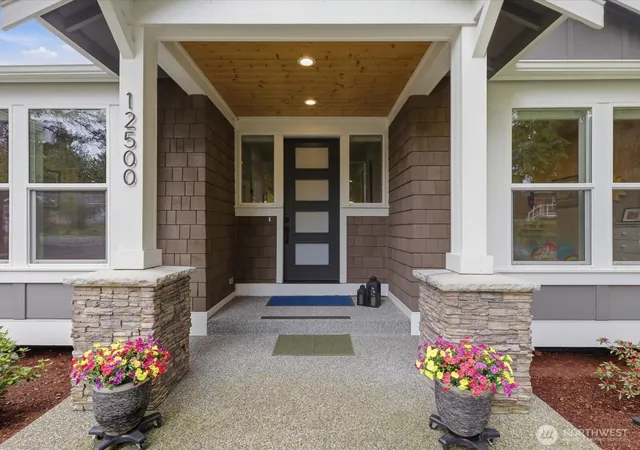 Photo 4 of Single family home for sale at 12500 Robinhood Ln, Snohomish, WA 98290 | MLS# NWM2525931 | Listing updated on 2026-10-02