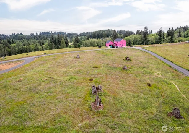 Photo 4 of Single family home for sale at 214 Ash Mountain Dr, Castle Rock, WA 98611 | MLS# NWM2525943 | Listing updated on 2026-09-21