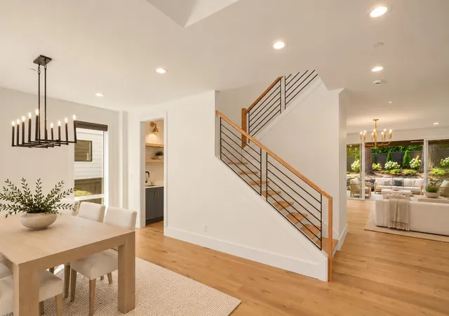 Photo 3 of Single family home for sale at 11327 113th Place Ne, Kirkland, WA 98033 | MLS# NWM2525966 | Listing updated on 2026-10-19