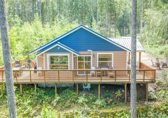 Photo 1 of Single family home for sale at 70 N Beaver Pl, Hoodsport, WA 98548 | MLS# NWM2526031 | Listing updated on 2026-09-21