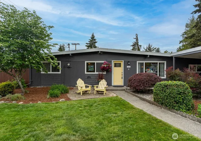 Photo 2 of Sale Pending at 24855 16th Avenue S, Des Moines, WA 98198 | MLS# NWM2526064 | Listing updated on 2026-09-23