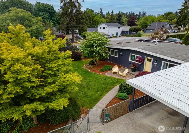 Photo 4 of Sale Pending at 24855 16th Avenue S, Des Moines, WA 98198 | MLS# NWM2526064 | Listing updated on 2026-09-23