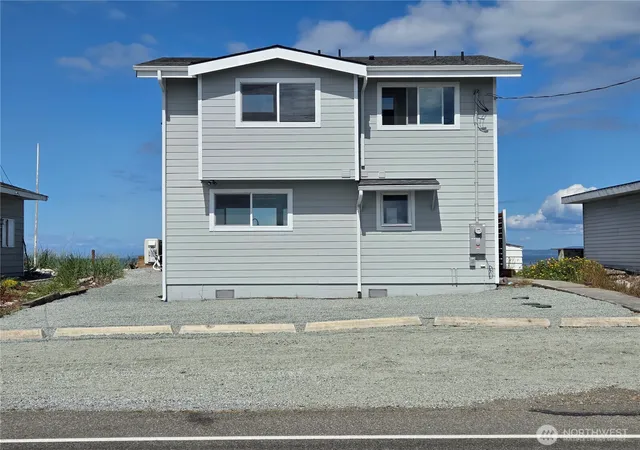 Photo 3 of Single family home for sale at 2629 W Beach Rd, Oak Harbor, WA 98277 | MLS# NWM2526145 | Listing updated on 2026-09-21