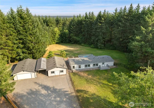 Photo 2 of Sale Pending at 5187 Sw Paradise Ln, Port Orchard, WA 98367 | MLS# NWM2526148 | Listing updated on 2026-08-09