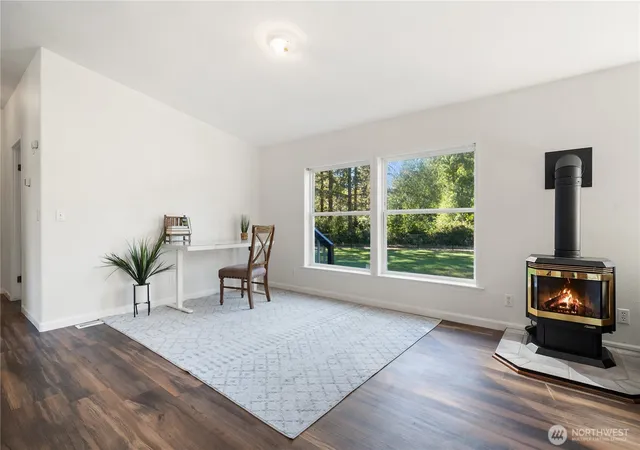 Photo 4 of Sale Pending at 5187 SW Paradise Ln, Port Orchard, WA 98367 | MLS# NWM2526148 | Listing updated on 2026-08-09