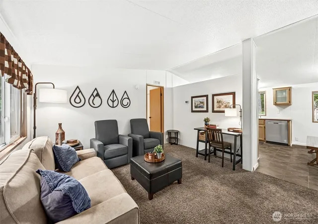 Photo 2 of Single family home for sale at 10 N Duckabush Dr W, Hoodsport, WA 98548 | MLS# NWM2526166 | Listing updated on 2026-09-21