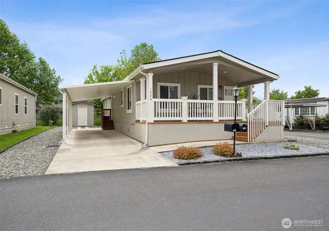 Photo 1 of Manufactured home for sale at 1226 Maple Dr, Enumclaw, WA 98022 | MLS# NWM2526174 | Listing updated on 2026-09-21