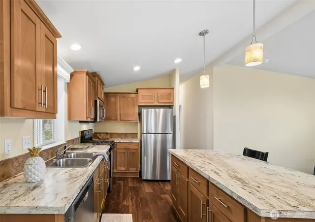 Photo 4 of Manufactured home for sale at 1226 Maple Dr, Enumclaw, WA 98022 | MLS# NWM2526174 | Listing updated on 2026-09-21