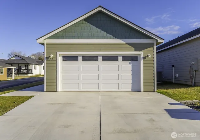 Photo 3 of Single family home for sale at 123 E 9th Avenue #50, Moses Lake, WA 98837 | MLS# NWM2526212 | Listing updated on 2026-10-15