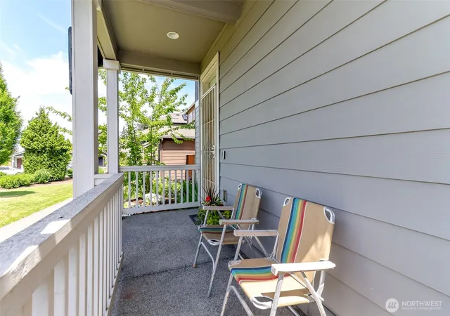 Photo 3 of Single family home for sale at 4712 Ct R, Tacoma, WA 98404 | MLS# NWM2526253 | Listing updated on 2026-09-21
