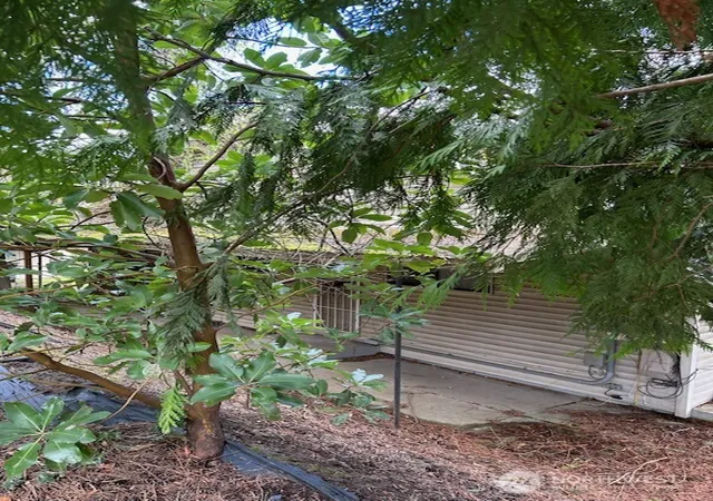 Photo 2 of Land for sale at 2816 SW Dakota St, Seattle, WA 98126 | MLS# NWM2526266 | Listing updated on 2026-09-21