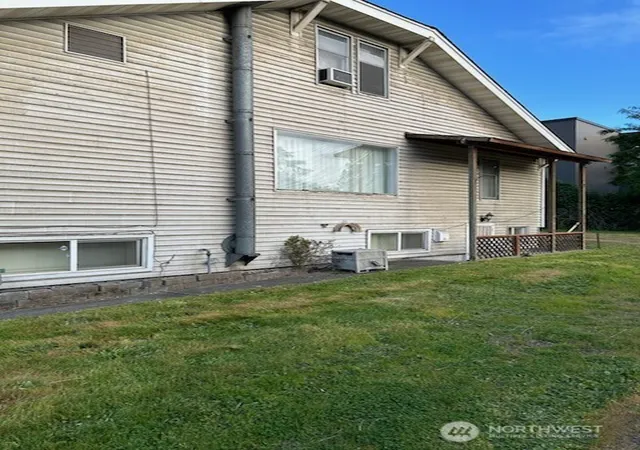 Photo 3 of Land for sale at 2816 SW Dakota St, Seattle, WA 98126 | MLS# NWM2526266 | Listing updated on 2026-09-21