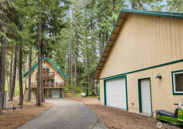 Photo 3 of Sale Pending at 380 White Fir Dr, Ronald, WA 98940 | MLS# NWM2526267 | Listing updated on 2026-09-25