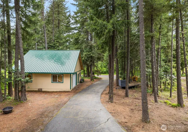Photo 3 of Sale Pending at 380 White Fir Dr, Ronald, WA 98940 | MLS# NWM2526267 | Listing updated on 2026-09-25