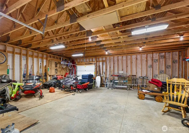 Photo 4 of Sale Pending at 380 White Fir Dr, Ronald, WA 98940 | MLS# NWM2526267 | Listing updated on 2026-09-25