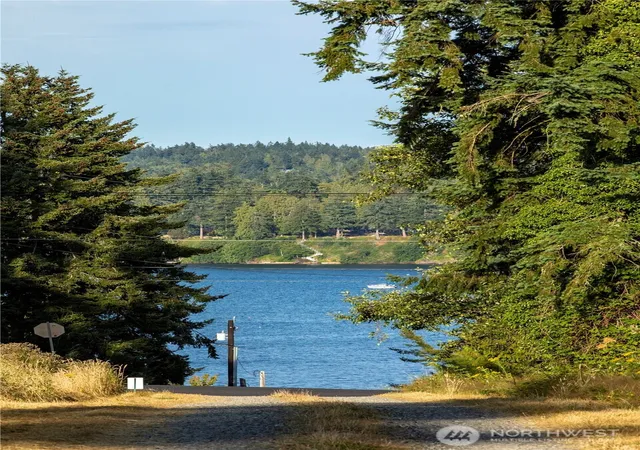 Photo 1 of Land for sale at 0 Ships Havens Dr, Freeland, WA 98249 | MLS# NWM2526287 | Listing updated on 2026-09-21