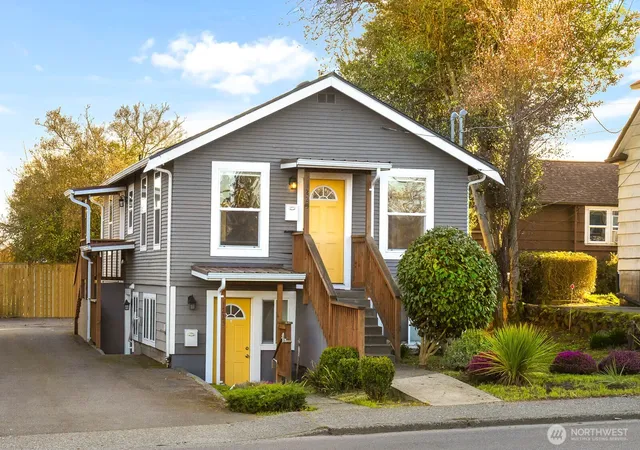 Multi family home for sale at 1223 11th Street, Bremerton, WA 98337 | MLS# NWM2526301