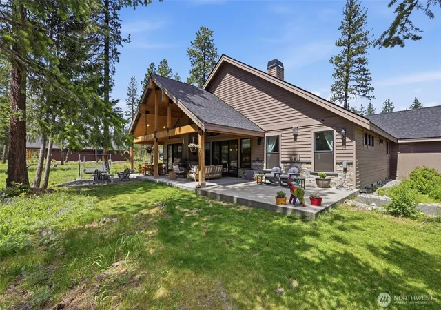 Photo 3 of Single family home for sale at 1131 Domerie Park Loop, Cle Elum, WA 98922 | MLS# NWM2526317 | Listing updated on 2026-09-21