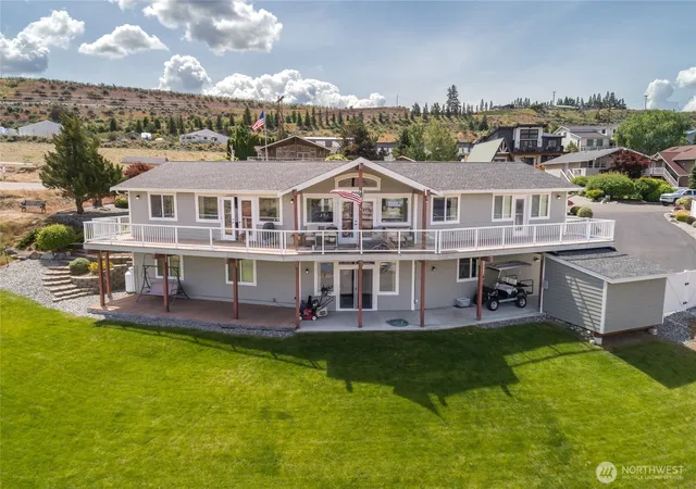 Photo 1 of Single family home for sale at 275 E Emerson Dr, Orondo, WA 98843 | MLS# NWM2526328 | Listing updated on 2026-09-21