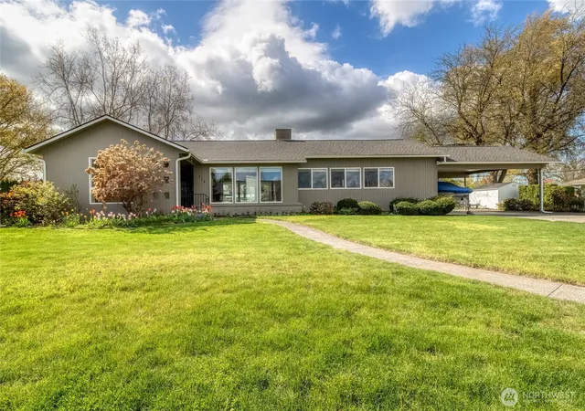 Photo 1 of Single family home for sale at 776 Wauna Vista Dr, Walla Walla, WA 99362 | MLS# NWM2526361 | Listing updated on 2026-09-23