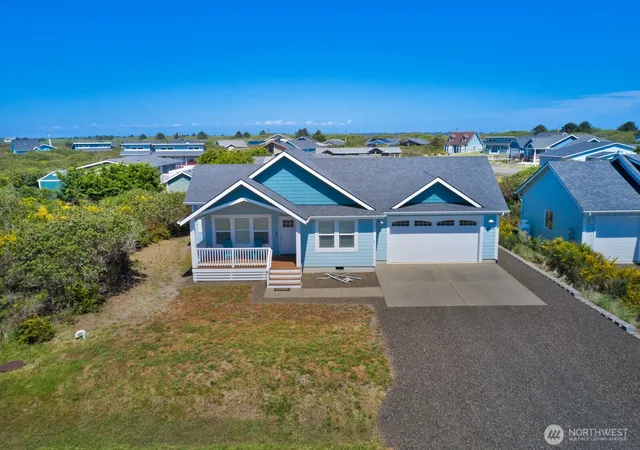 Photo 2 of Sale Pending at 1264 Fairwood Dr, Ocean Shores, WA 98569 | MLS# NWM2526377 | Listing updated on 2026-09-25