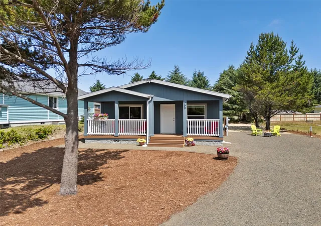Photo 3 of Single family home for sale at 190 Clover St Nw, Ocean Shores, WA 98569 | MLS# NWM2526429 | Listing updated on 2026-09-22