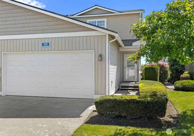 Photo 1 of Condo for sale at 1190 Decatur Cir, Burlington, WA 98233 | MLS# NWM2526434 | Listing updated on 2026-09-21