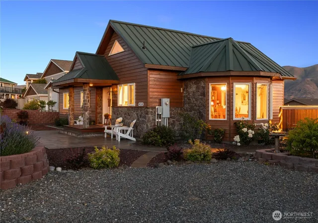 Photo 3 of Single family home for sale at 418 Summer Pl Sw, Mattawa, WA 99349 | MLS# NWM2526450 | Listing updated on 2026-09-21