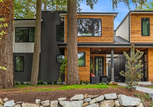 Photo 1 of Townhouse for sale at 10827 104th Avenue Ne #1, Kirkland, WA 98033 | MLS# NWM2526534 | Listing updated on 2026-09-21
