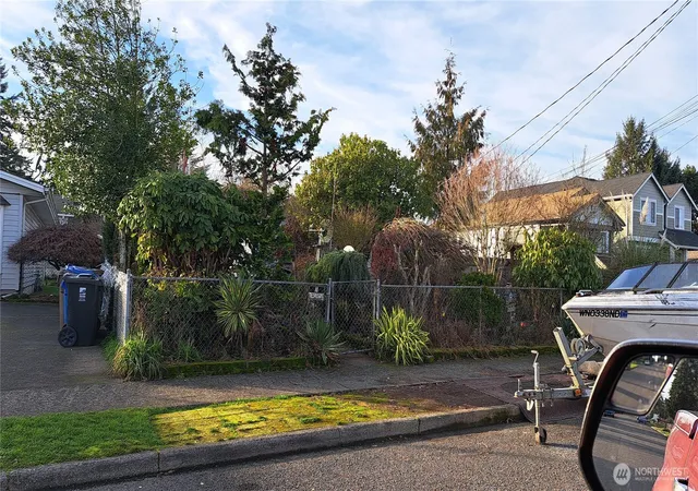 Photo 1 of Single family home for sale at 7836 S Ainsworth Ave, Tacoma, WA 98408 | MLS# NWM2526591 | Listing updated on 2026-09-21