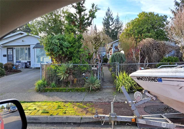 Photo 2 of Single family home for sale at 7836 S Ainsworth Ave, Tacoma, WA 98408 | MLS# NWM2526591 | Listing updated on 2026-09-21