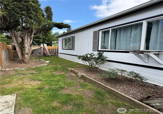 Photo 3 of Manufactured home for sale at 602 29th Street SE #68, Auburn, WA 98002 | MLS# NWM2526602 | Listing updated on 2026-09-21