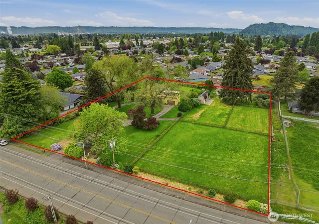 Photo 3 of Single family home for sale at 2655 Pacific Way, Longview, WA 98632 | MLS# NWM2526635 | Listing updated on 2026-09-21