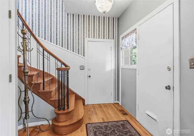 Photo 4 of Single family home for sale at 2655 Pacific Way, Longview, WA 98632 | MLS# NWM2526635 | Listing updated on 2026-09-21