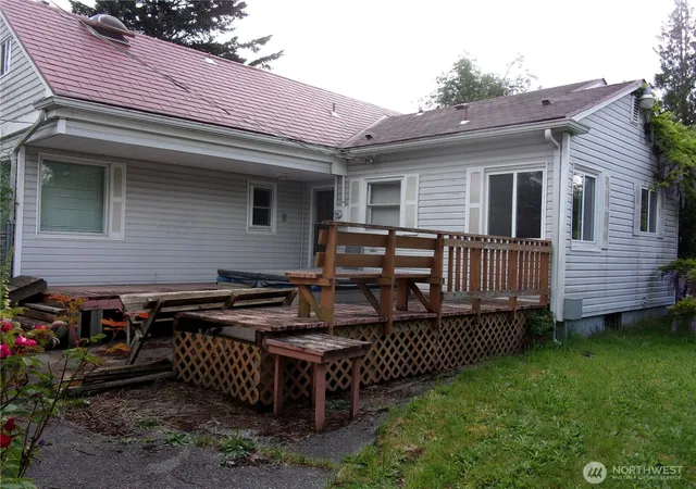 Photo 3 of Single family home for sale at 9404 A St, Tacoma, WA 98444 | MLS# NWM2526645 | Listing updated on 2026-10-01