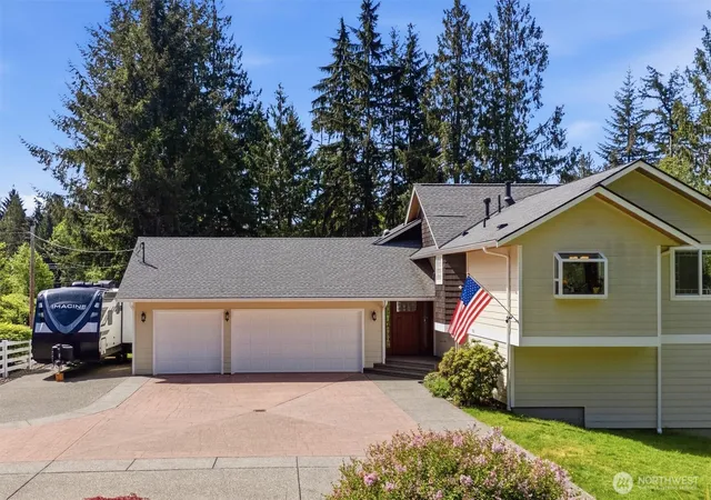 Photo 2 of Single family home for sale at 19310 95th Avenue Ne, Arlington, WA 98223 | MLS# NWM2526738 | Listing updated on 2026-09-24