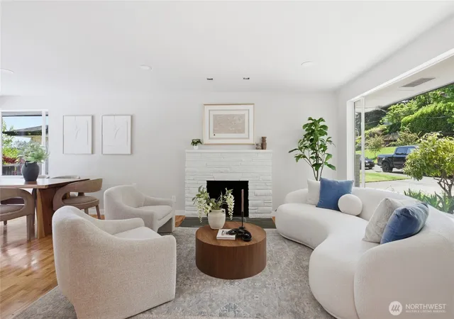 Photo 2 of Single family home for sale at 2830 23rd Avenue W, Seattle, WA 98199 | MLS# NWM2526768 | Listing updated on 2026-09-28