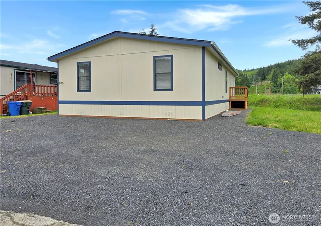 Photo 1 of Sale Pending at 100 Heidger Ln, Centralia, WA 98531 | MLS# NWM2526797 | Listing updated on 2026-09-20