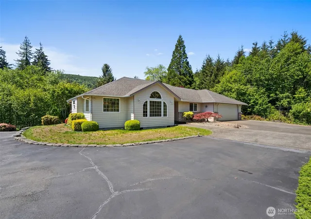 Photo 1 of Contingent at 1620 Prospect St, Raymond, WA 98577 | MLS# NWM2526856 | Listing updated on 2026-09-30